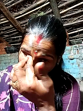Hot bhi38 online show from June 18, 8:03 pm