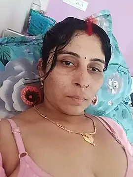 Hot ree85 online show from August 5, 6:31 am