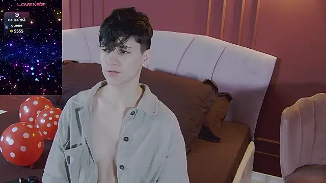 ravenryx online show from February 6, 4:54 pm