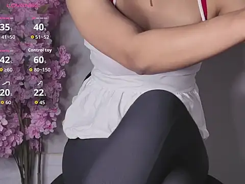 Yasminrosa online show from February 16, 10:04 am