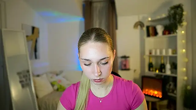 MilaBunny2000 online show from March 15, 3:03 pm