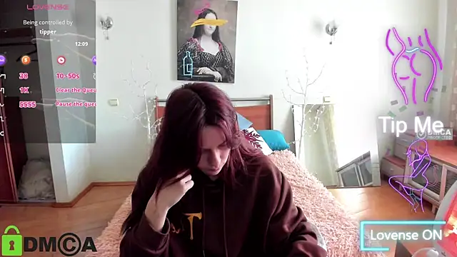 Lily Viola online show from April 28, 7:56 am