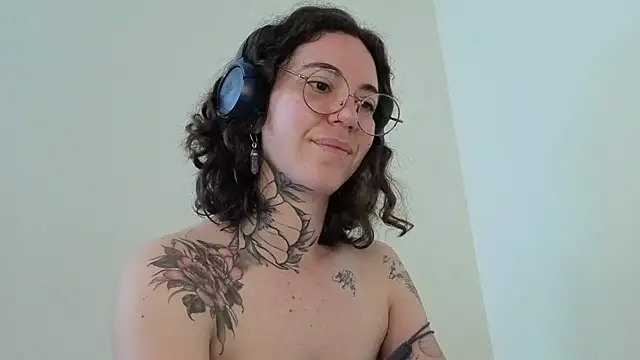Dirty Pink online show from June 24, 8:57 am