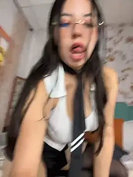 ShyDesireXXX online show from July 8, 9:28 pm