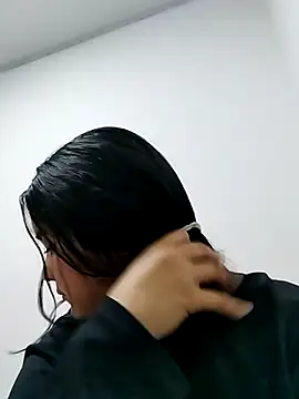 Xena2026 online show from January 6, 6:44 pm