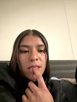 TaylorrHill online show from January 9, 1:32 am