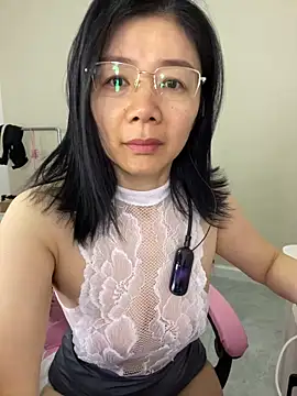 lukee666 online show from February 20, 1:37 am