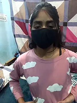 HotxMuskan online show from February 11, 10:06 am