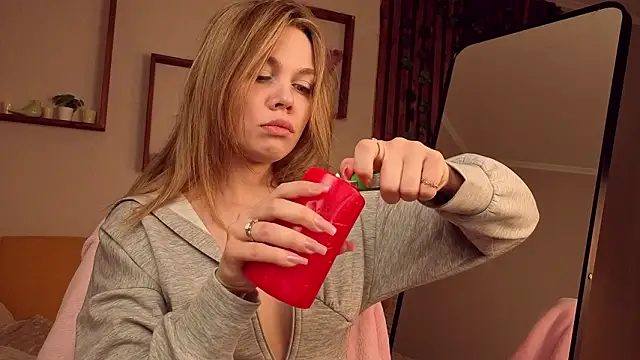 ScarletMarney online show from March 19, 3:11 am