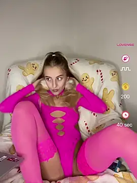 RahellaBlonde1 online show from May 13, 7:52 pm