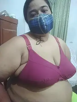 momo loves online show from August 2, 4:32 pm
