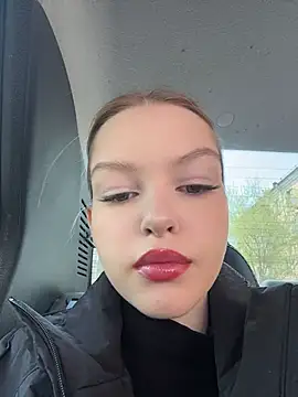 AshleyMur online show from May 9, 7:10 am