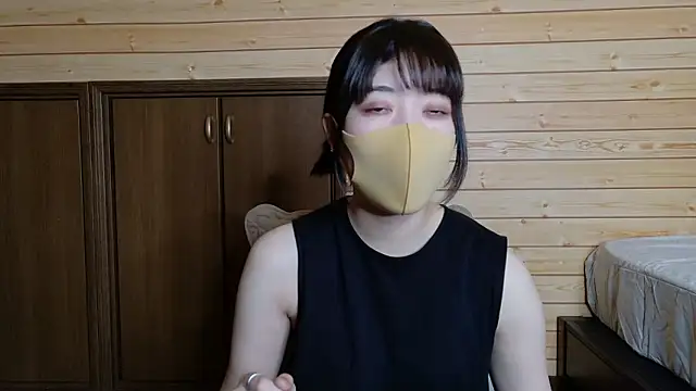 minami room online show from July 1, 2:38 pm