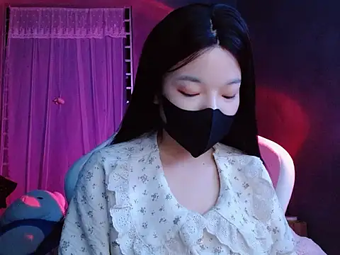 -Tamy- online show from February 4, 4:10 pm