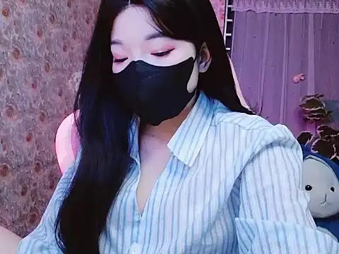 -Tamy- online show from May 3, 2:53 pm