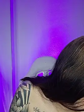 kuritto  online show from June 14, 2:24 am