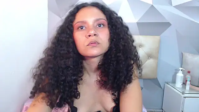Little18Doll online show from May 1, 9:29 pm