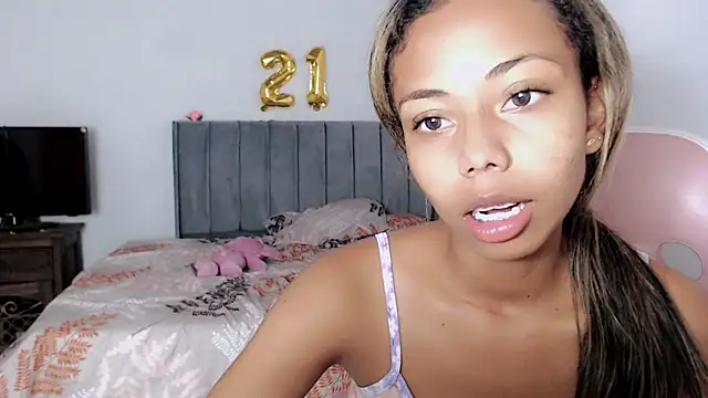 linda brown  online show from July 31, 12:39 pm