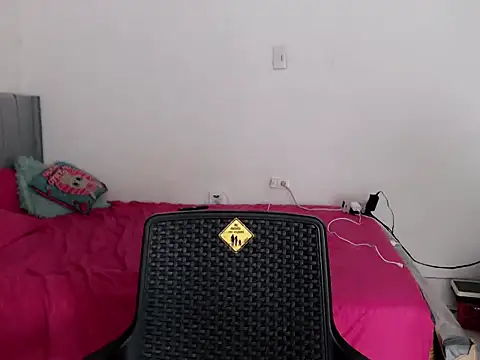 linda brown  online show from January 17, 2:52 am