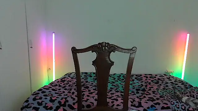 HoneyValentine online show from February 12, 12:23 am