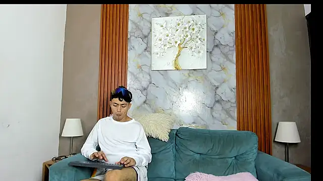 AVENGER BOYS2026 online show from June 12, 7:22 pm