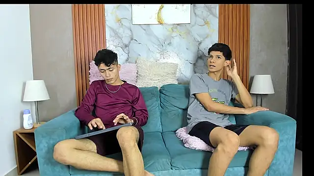 AVENGER BOYS2026 online show from June 15, 7:14 pm