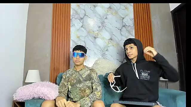 AVENGER BOYS2026 online show from June 30, 9:36 pm