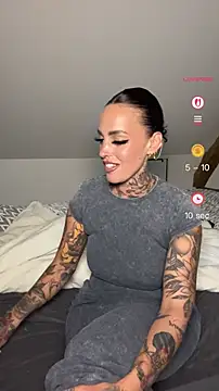 venustattoue online show from May 11, 12:40 pm