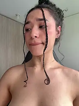 crystal dlun online show from January 31, 7:11 pm