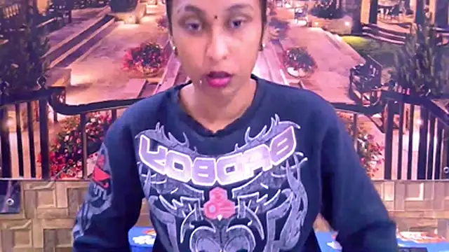 IndianSexyButt online show from May 1, 5:54 am