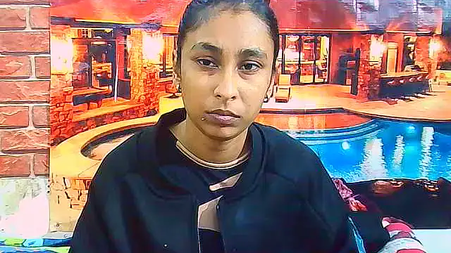 IndianSexyButt online show from June 15, 5:29 am