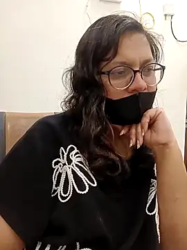 piryasharma005 online show from February 23, 7:24 pm