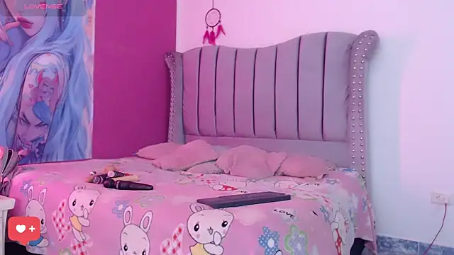 eimy hot19 online show from February 12, 4:30 pm