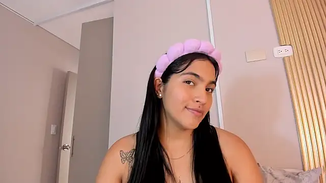 AlanaBlair  online show from March 16, 7:29 pm