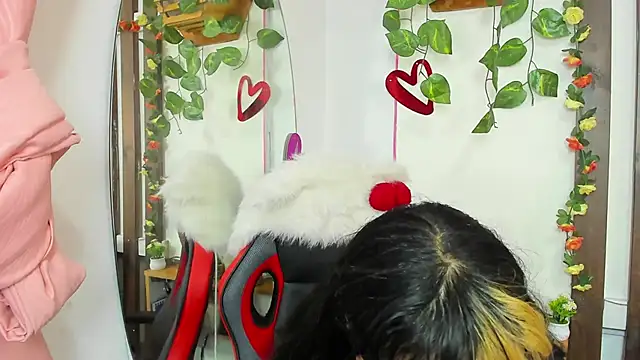 MeowMota  online show from June 14, 4:51 pm