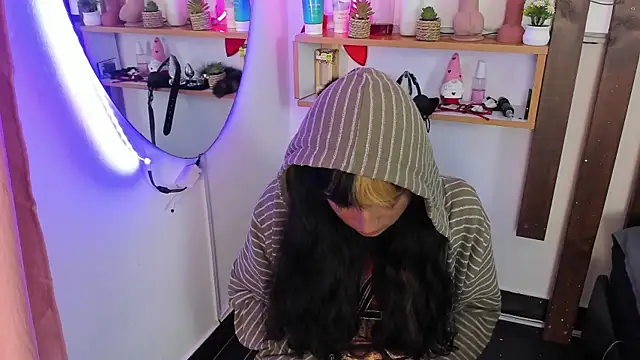 MeowMota  online show from May 4, 6:01 pm