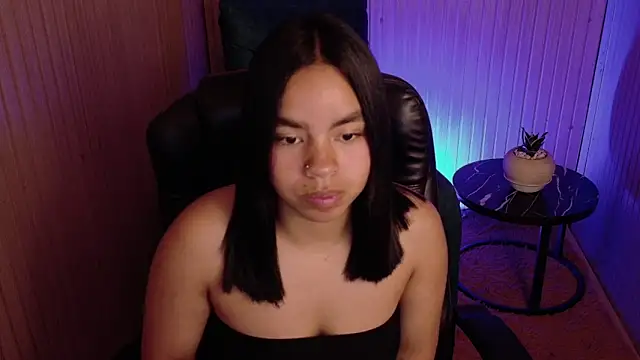 SofiaMante  online show from March 9, 8:56 pm