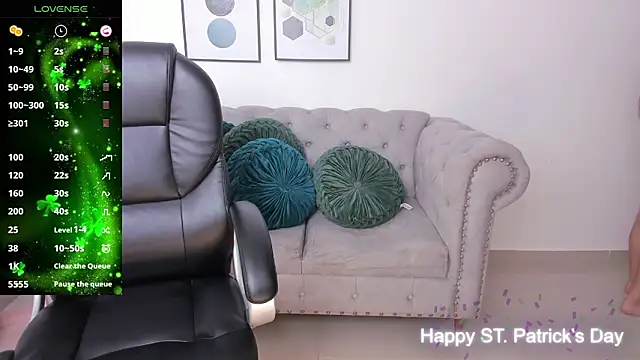 thiara scarlet  online show from March 17, 8:13 pm