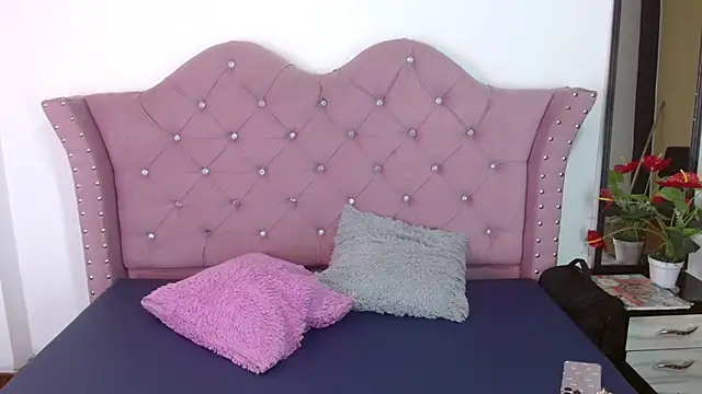 sofiaspring online show from July 27, 3:09 pm