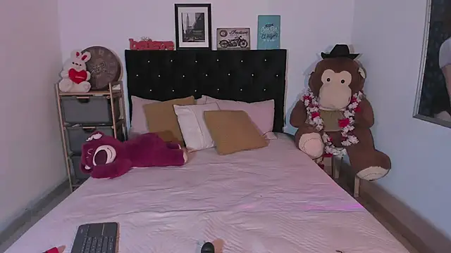 zoe siren online show from June 30, 3:06 am