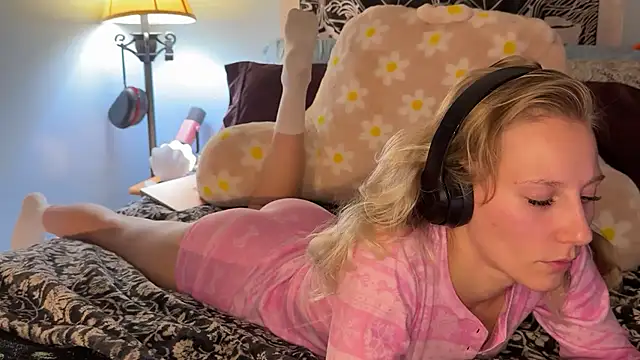 mysunidreamss online show from January 16, 2:18 am