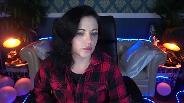 Dafni Monn online show from March 13, 6:47 am