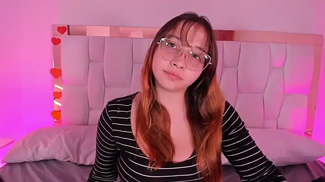 AliciaWhite nt online show from May 1, 2:37 am