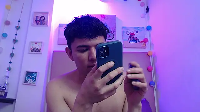 iam  lukas   online show from January 16, 2:35 pm