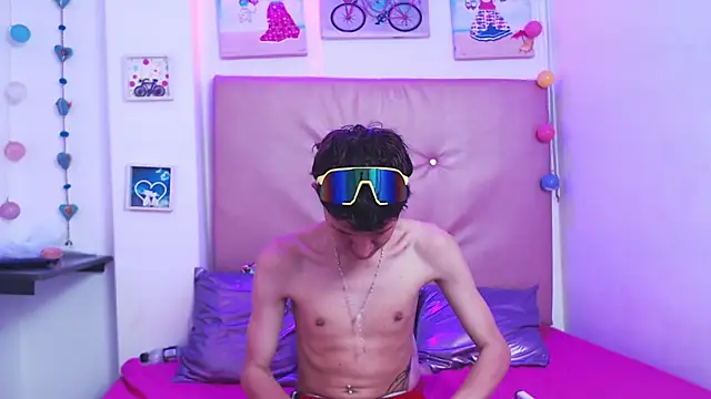 iam  lukas   online show from January 14, 6:46 pm