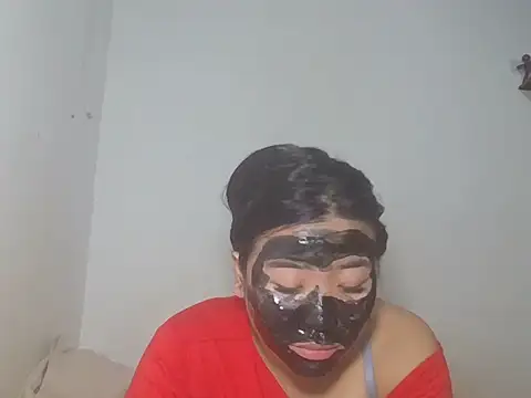 Zyeiii online show from August 7, 7:32 pm