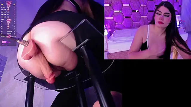 IsabellaBlow online show from June 5, 1:50 pm