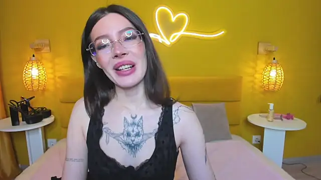 IvyDainty online show from May 3, 1:31 am