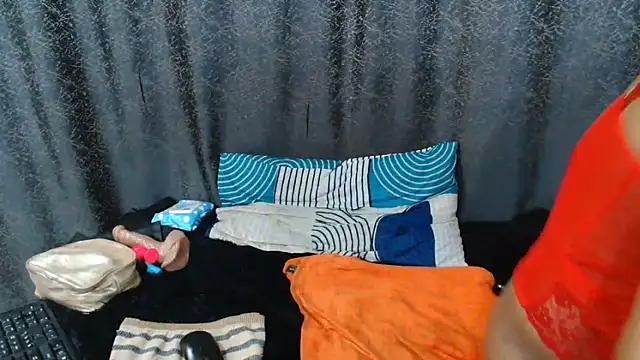 Amanda April online show from March 14, 9:27 pm