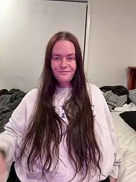 carinabro10 online show from July 15, 11:37 am